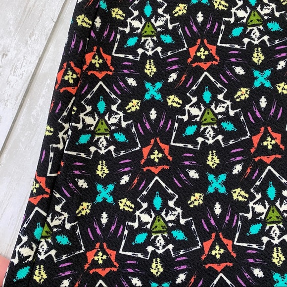 SALE NWT LULAROE CASSIE PENCIL SKIRT - Picture 3 of 6